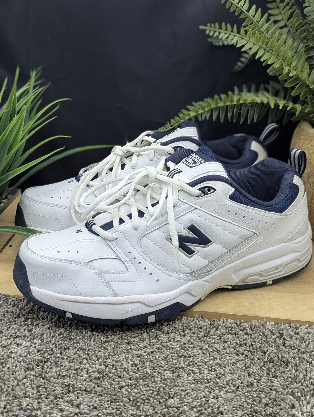 New Balance 608 Mens Size 13EEEE White Leather Walking Comfort Shoes